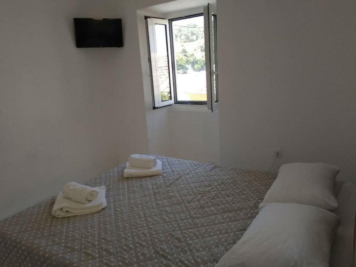 Tolos Budget Rooms Loggos Longos  Экстерьер фото